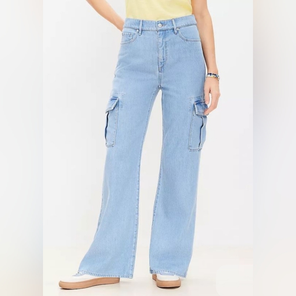 LOFT The Wide-Leg Denim Cargo High-rise Relax/Baggy fit jeans Size 12/31.